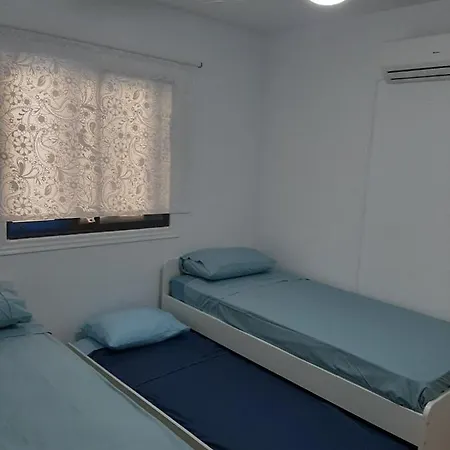 Chara Court * Paralímni